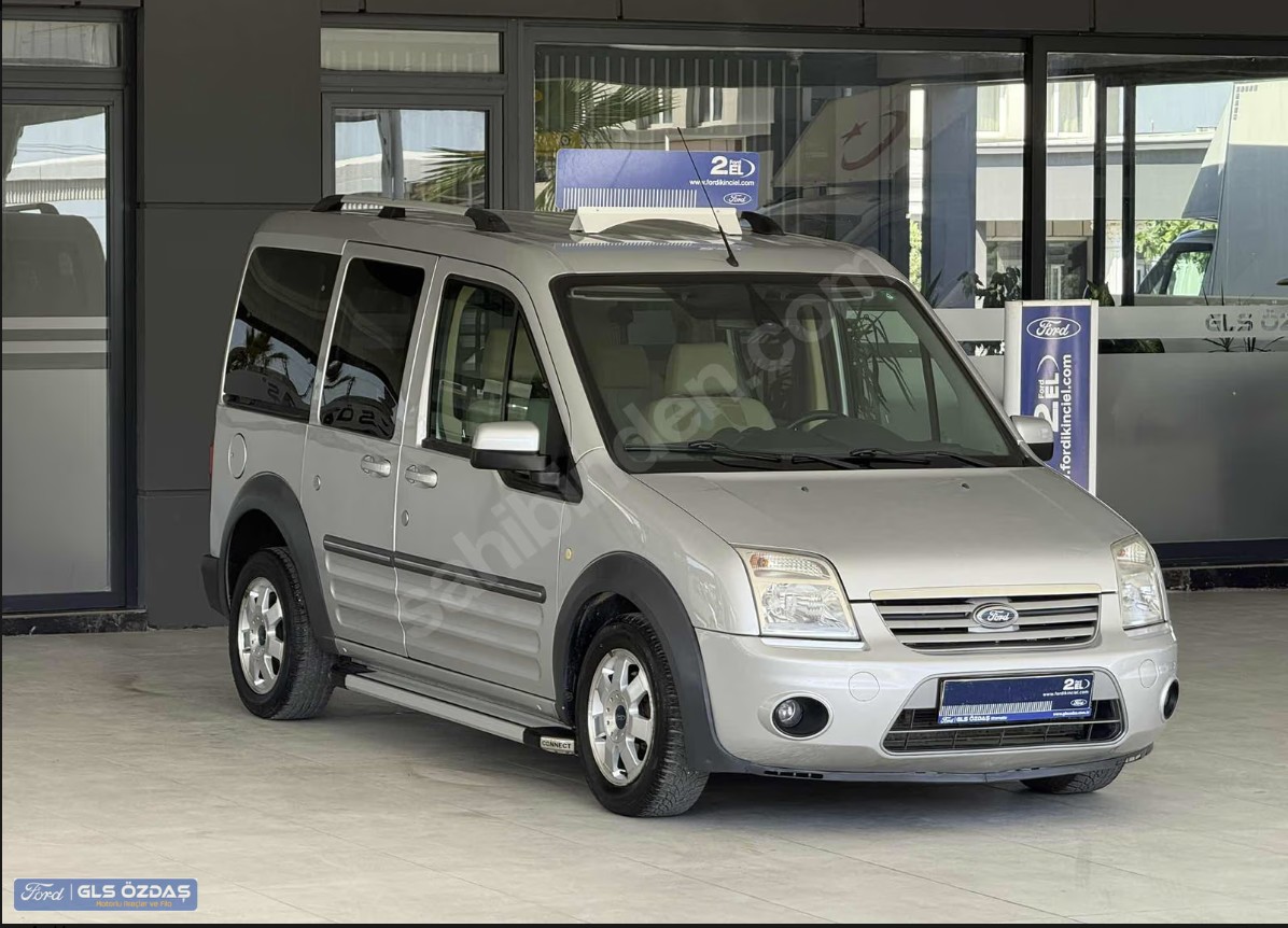 FORD TOURNEO CONNECT SILVER 90 BG 2013 MODEL